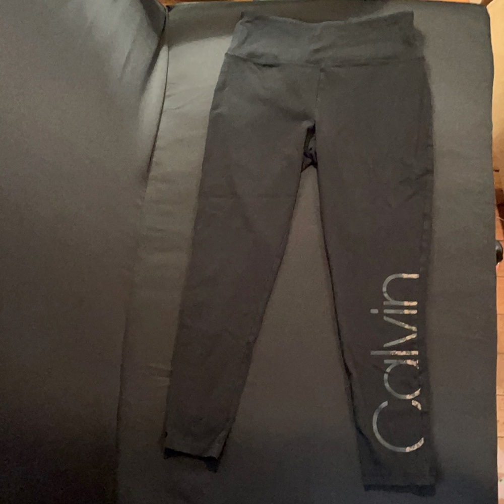 Calvin Klein leggings size small